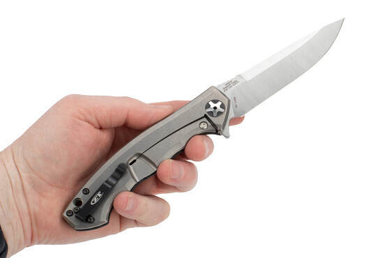 Zero Tolerance 0452 CF Carbon Fiber Sinkevich pocket knife features a manual flipper design